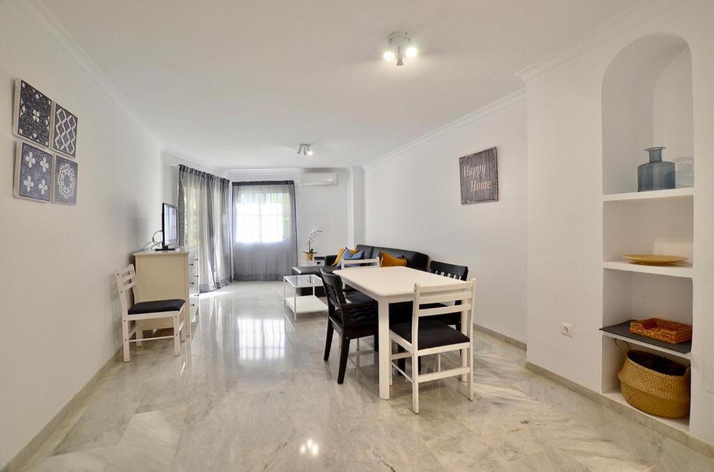 A 100 Metros De La Playa Costa Apartment